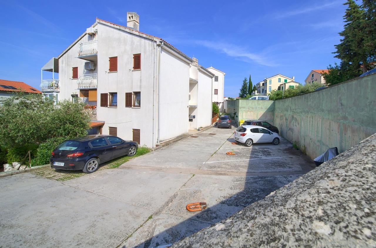 Appartment Mia Krk Town Exterior foto